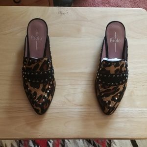 Black leopard with studs